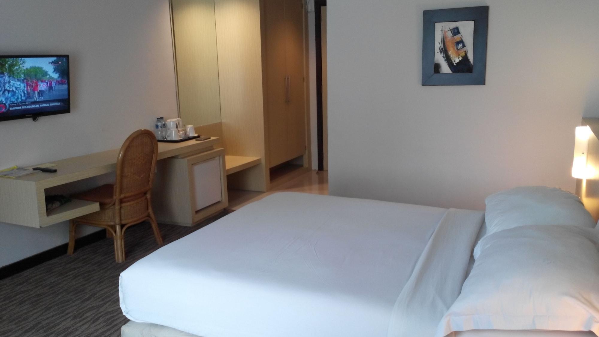 Hotel Pangeran City Padang  Exteriér fotografie